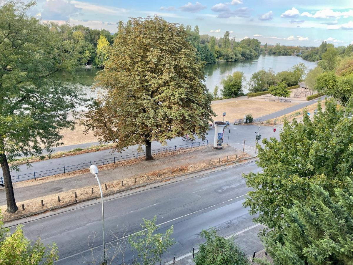 River Main I Taunus View I Workplace I Kitchen Offenbach am Main Dış mekan fotoğraf